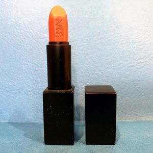 NARS Audacious Lipstick in Barbara